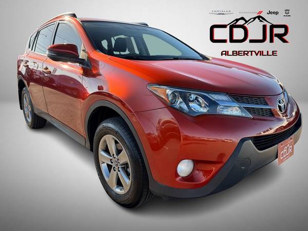 Toyota RAV4 with VIN: JTMWFREV9FJ036497