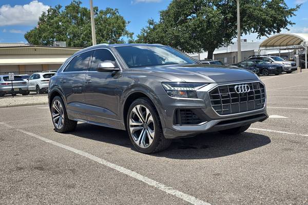 2021 Audi Q8 Premium Plus