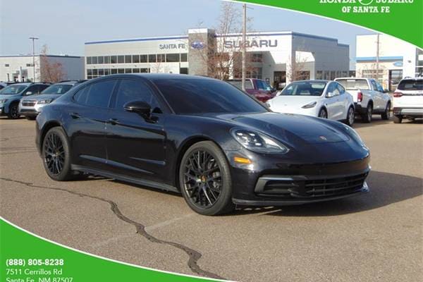 2018 Porsche Panamera 4