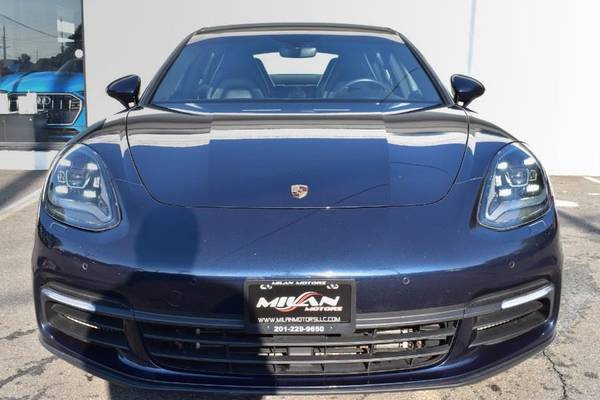 Porsche Panamera with VIN: WP0AB2A75JL135741
