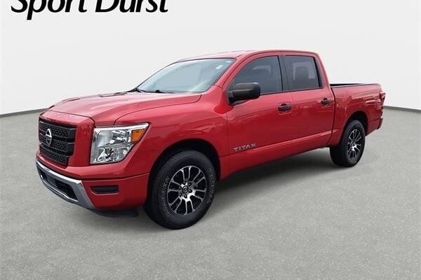 2022 Nissan Titan SV  Crew Cab