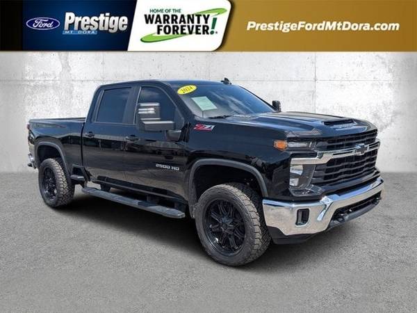 Chevrolet Silverado 2500HD with VIN: 2GC4YNE74R1145573