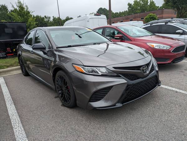 Toyota Camry with VIN: 4T1M11AKXLU398928