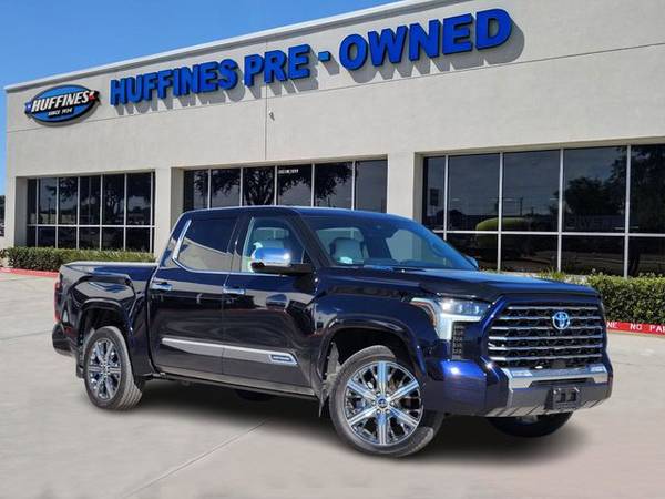 Toyota Tundra with VIN: 5TFVC5DB7NX007693