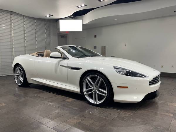 Aston Martin DB9 GT with VIN: SCFFDAFM8GGB17300