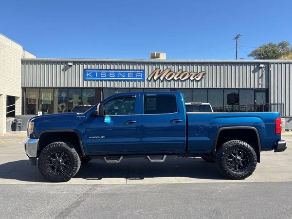 GMC Sierra 2500HD with VIN: 1GT12SEG2GF268748