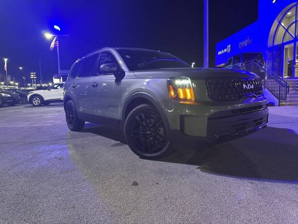 Kia Telluride with VIN: 5XYP3DGC4RG437150