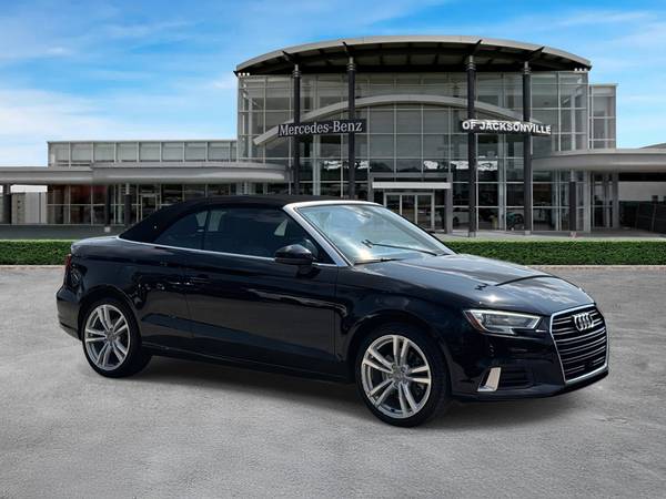 Audi A3 with VIN: WAU6ULFF4J1090533
