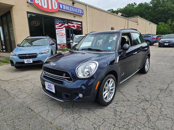 MINI Cooper Countryman with VIN: WMWZC5C54GWT39304