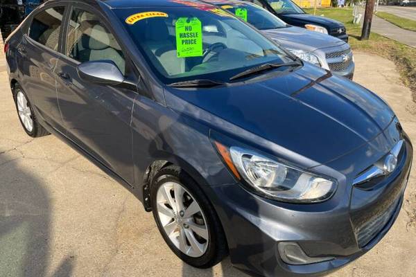 2012 Hyundai Accent GLS