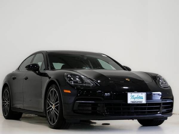 Porsche Panamera with VIN: WP0AB2A78JL136804