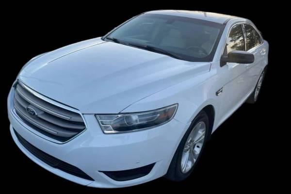 2017 Ford Taurus SE