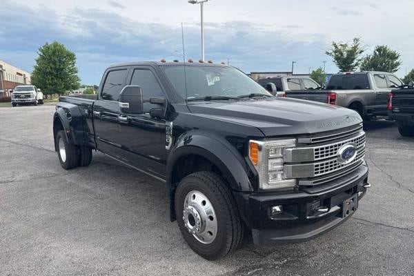 2018 Ford F-450 Super Duty Platinum Diesel Crew Cab