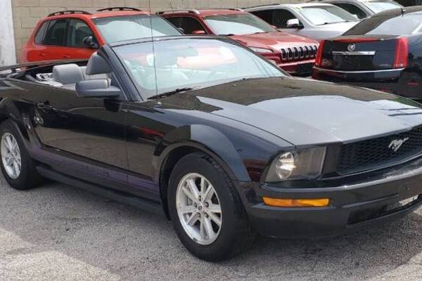 2006 Ford Mustang Standard Convertible