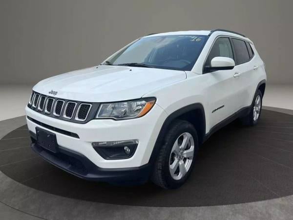 Jeep Compass with VIN: 3C4NJDBB9JT434916