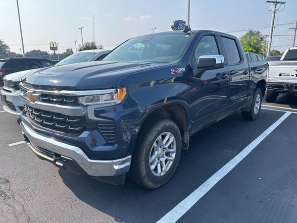 Chevrolet Silverado 1500 with VIN: 3GCUDDETXNG686986