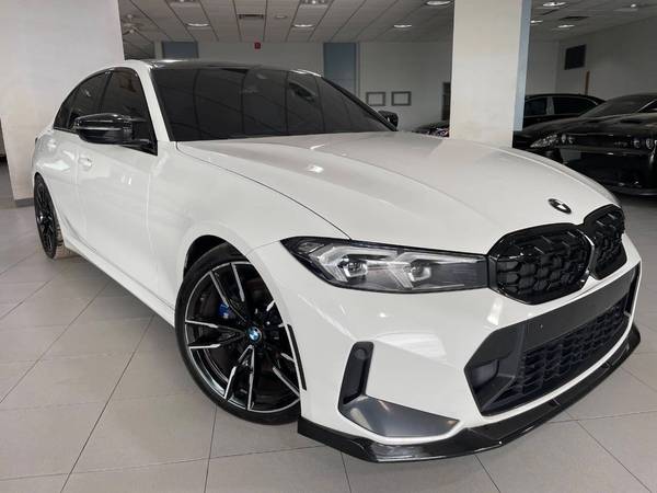 BMW 3 Series with VIN: 3MW49FS00P8D08581