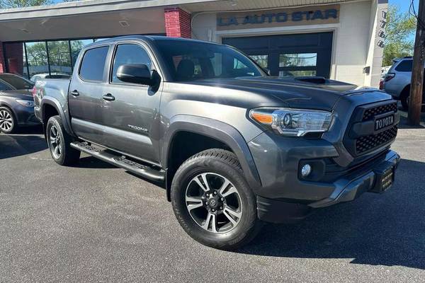 2016 Toyota Tacoma TRD Sport  Double Cab