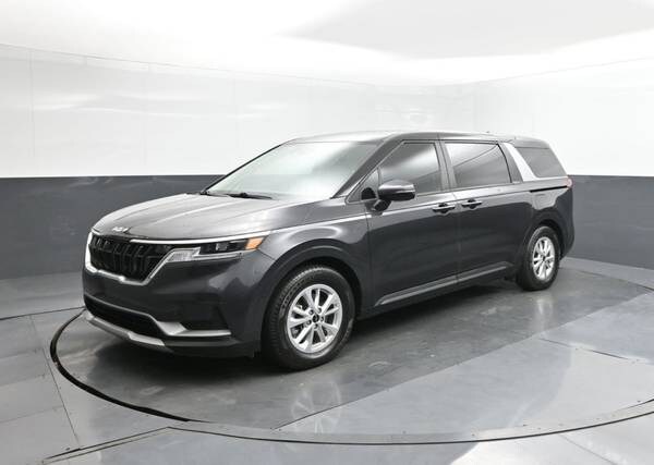 Kia Carnival with VIN: KNDNB4H3XN6078764