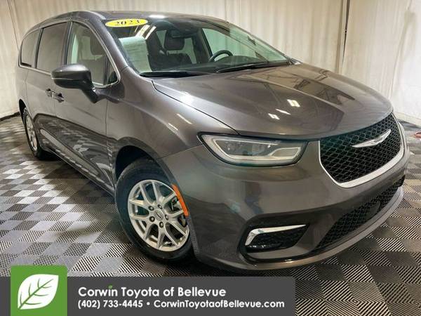 Chrysler Pacifica with VIN: 2C4RC1BG6PR553329