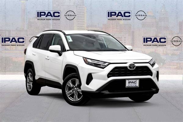 Toyota RAV4 with VIN: 2T3W1RFV5RW303315