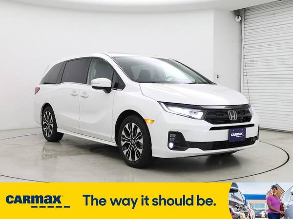 Honda Odyssey with VIN: 5FNRL6H91SB000579
