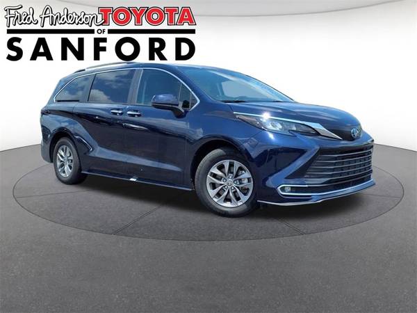 Toyota Sienna with VIN: 5TDYRKEC4RS192265