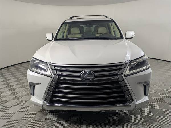 Lexus LX 570 with VIN: JTJHY7AX0G4198272