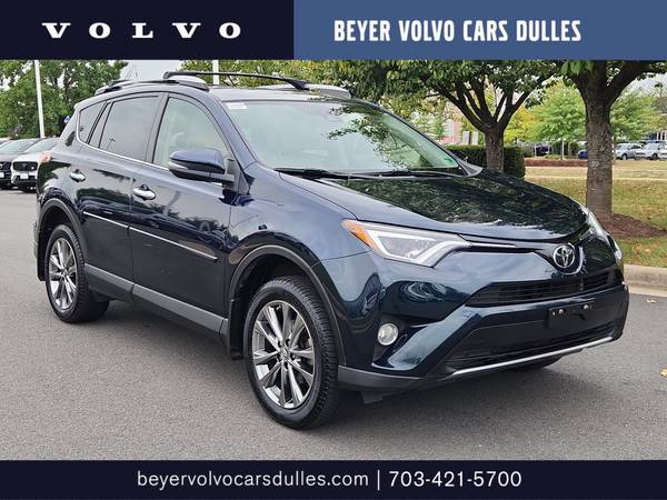 Toyota RAV4 with VIN: JTMDFREV1JJ246785