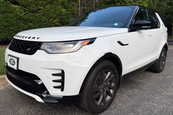 2023 Land Rover Discovery P300 R-Dynamic S