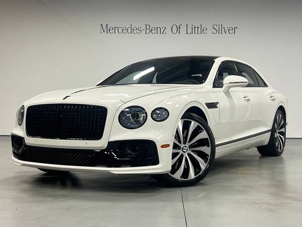 Bentley Flying Spur with VIN: SCBBR6ZG3NC098273