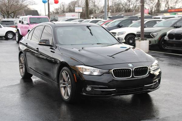 BMW 3 Series with VIN: WBA8B9G52HNU09017