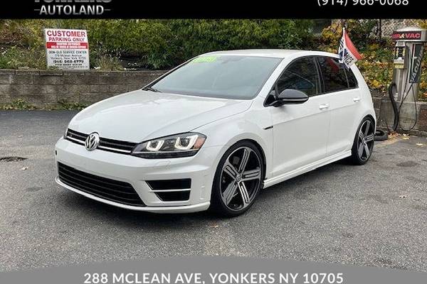 2016 Volkswagen Golf R w/Dynamic Chassis Control and Navigation Hatchback