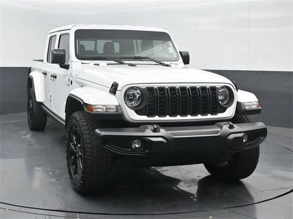 Jeep Gladiator with VIN: 1C6HJTAG6RL125374