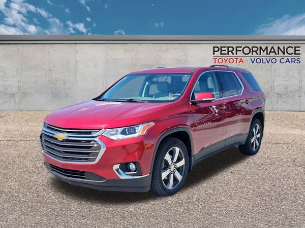 Chevrolet Traverse with VIN: 1GNEVHKWXJJ247925