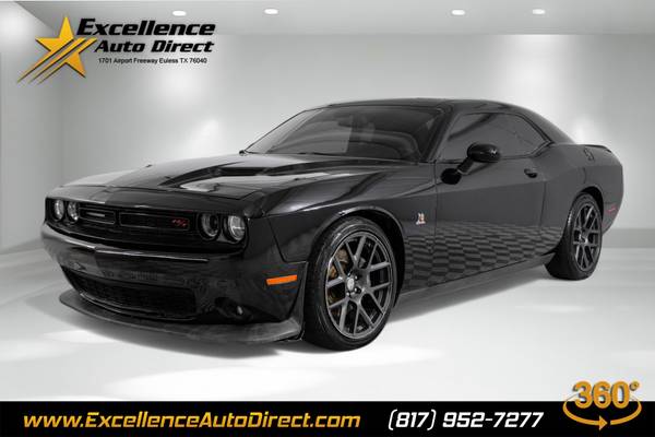 Dodge Challenger with VIN: 2C3CDZFJ8GH166024