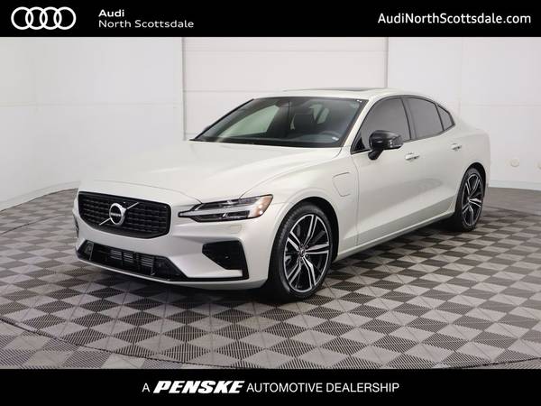 Volvo S60 with VIN: 7JRBR0FM4NG160911