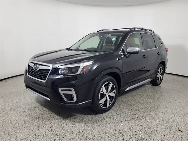 Subaru Forester with VIN: JF2SKAXC6MH458918