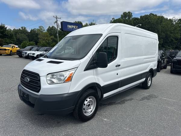 Ford Transit Van with VIN: 1FTYE2CM7JKB52328