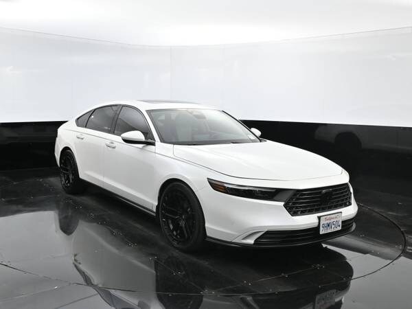 Honda Accord with VIN: 1HGCY1F30PA016430
