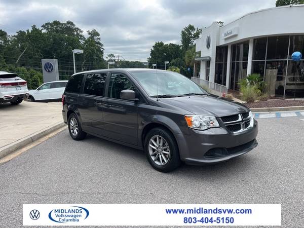Dodge Grand Caravan with VIN: 2C4RDGBG0HR567728