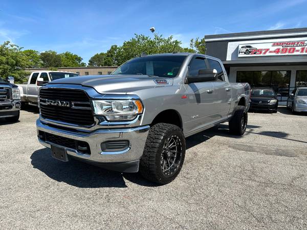 Ram 3500 with VIN: 3C63R3DJ1KG580324