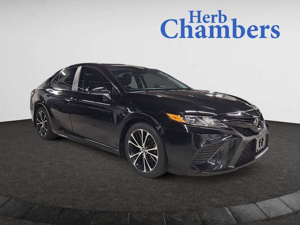Toyota Camry with VIN: 4T1G11BK8LU004287
