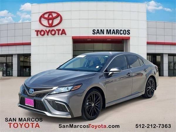 Toyota Camry Hybrid with VIN: 4T1K31AK8RU067971