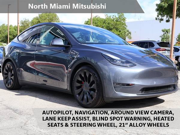 Tesla Model Y with VIN: 7SAYGDEFXNF464458