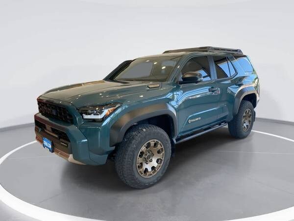 Toyota 4Runner with VIN: JTEVB5BR6S5002569