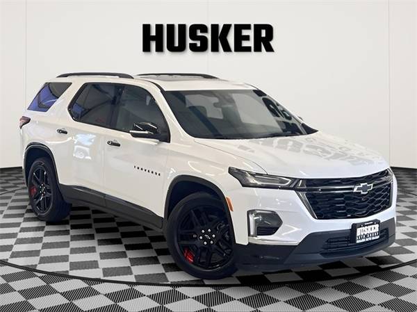 Chevrolet Traverse with VIN: 1GNEVKKW1PJ252047