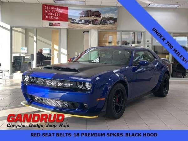 Dodge Challenger with VIN: 2C3CDZH94JH100578