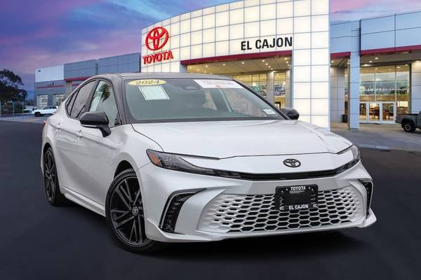 Toyota Camry with VIN: 4T1DAACK3SU056135