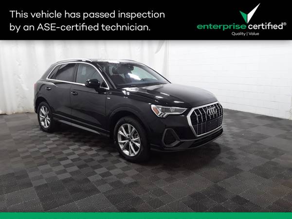 Audi Q3 with VIN: WA1DECF38P1110721